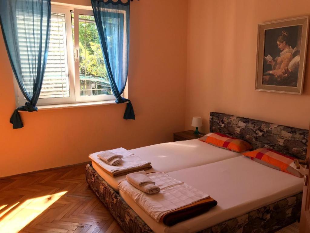 Apartment Pero Murter Buitenkant foto
